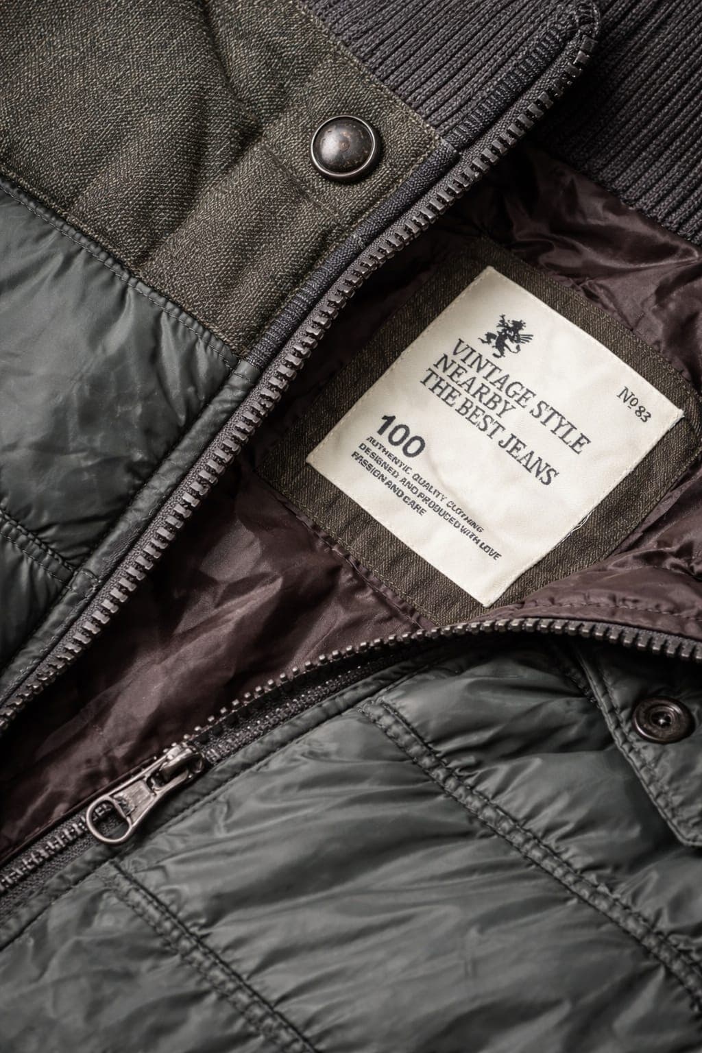 quilted bomber jacket from the South Korean brand TBJ Nearby - Thumbnail 4